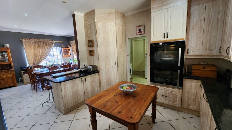 4 Bedroom Property for Sale in Rustenburg North West